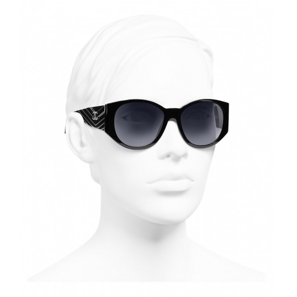 NWOT Chanel CH5411 Women’s Polarized Sunglasses in Black with Black Lenses